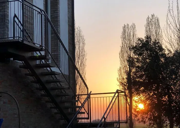 Tlcafe Hospitality ゲストハウス San Secondo Parmense