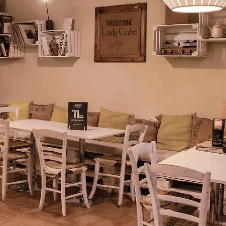 Pensión Tlcafe Hospitality 3*